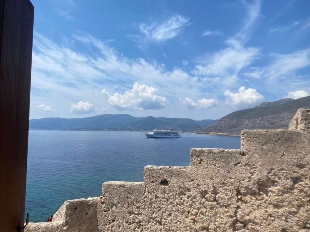 &Pi;ά&nu;&omega; &alpha;&pi;ό 100 &kappa;&rho;&omicron;&upsilon;&alpha;&zeta;&iota;&epsilon;&rho;ό&pi;&lambda;&omicron;&iota;&alpha; &alpha;&nu;&alpha;&mu;έ&nu;&omicron;&nu;&tau;&alpha;&iota; &phi;έ&tau;&omicron;&sigmaf; &sigma;&tau;&eta; &Mu;&omicron;&nu;&epsilon;&mu;&beta;&alpha;&sigma;&iota;ά