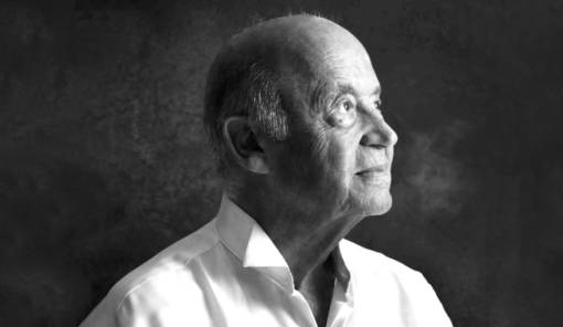 &laquo;Ά&nu;&alpha;&psi;&epsilon; &kappa;&alpha;&iota;&nu;&omicron;ύ&rho;&iota;&omicron; &mu;&omicron;&upsilon; &phi;&epsilon;&gamma;&gamma;ά&rho;&iota;&hellip;&raquo;: &Mu;&omicron;&upsilon;&sigma;&iota;&kappa;ή &beta;&rho;&alpha;&delta;&iota;ά &alpha;&phi;&iota;&epsilon;&rho;&omega;&mu;έ&nu;&eta; &sigma;&tau;&omicron;&nu; &Mu;ί&mu;&eta; &Pi;&lambda;έ&sigma;&sigma;&alpha; &sigma;&tau;&omicron; &Mu;&omicron;&upsilon;&sigma;&epsilon;ί&omicron; &Epsilon;&lambda;&iota;ά&sigmaf; &kappa;&alpha;&iota; &Lambda;&alpha;&delta;&iota;&omicron;ύ