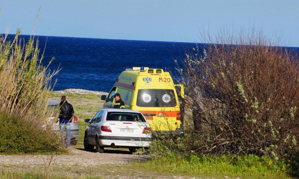 &Sigma;&omicron;&rho;ό&sigmaf; ά&nu;&delta;&rho;&alpha; &epsilon;&nu;&tau;&omicron;&pi;ί&sigma;&tau;&eta;&kappa;&epsilon; &sigma;&tau;&eta;&nu; &pi;&alpha;&rho;&alpha;&lambda;ί&alpha; &Kappa;&omicron;&kappa;&kappa;&iota;&nu;&iota;ά&sigmaf; &sigma;&tau;&eta; &Gamma;&lambda;&upsilon;&kappa;ό&beta;&rho;&upsilon;&sigma;&eta;