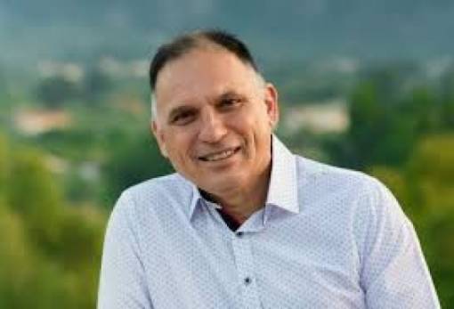 Ν. Κρητικός: «Καλά Χριστούγεννα με υγεία και αγάπη»