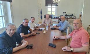 &Rho;&epsilon;&upsilon;&sigma;&tau;ό&tau;&eta;&tau;&alpha; &epsilon;&pi;&iota;&chi;&epsilon;&iota;&rho;ή&sigma;&epsilon;&omega;&nu; &kappa;&alpha;&iota; &phi;&omicron;&iota;&tau;&eta;&tau;&iota;&kappa;ή &sigma;&tau;έ&gamma;&eta; &sigma;&tau;&eta;&nu; &alpha;&tau;&zeta;έ&nu;&tau;&alpha; &tau;&omega;&nu; &Epsilon;&pi;&iota;&mu;&epsilon;&lambda;&eta;&tau;&eta;&rho;ί&omega;&nu;