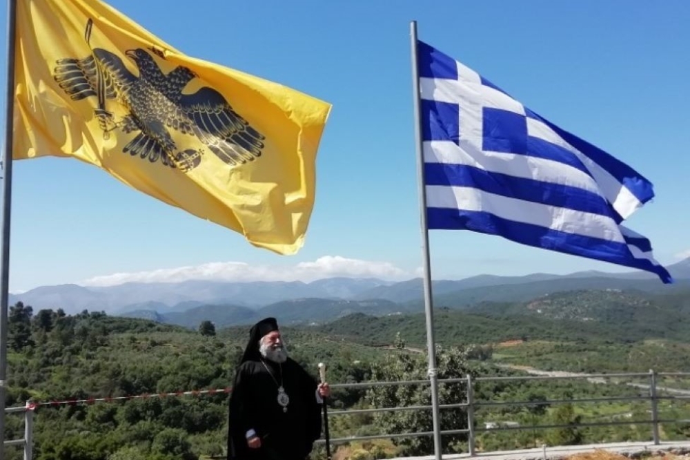 &Mu;&eta;&tau;&rho;&omicron;&pi;&omicron;&lambda;ί&tau;&eta;&sigmaf; &Mu;ά&nu;&eta;&sigmaf; &gamma;&iota;&alpha; 28&eta; &Omicron;&kappa;&tau;&omega;&beta;&rho;ί&omicron;&upsilon;: &laquo;&Pi;&omicron;&lambda;ύ&tau;&iota;&mu;&eta; &pi;&alpha;&rho;&alpha;&kappa;&alpha;&tau;&alpha;&theta;ή&kappa;&eta; &mu;&epsilon; &pi;&omicron;&lambda;&lambda;&alpha;&pi;&lambda;ά &delta;&iota;&delta;ά&gamma;&mu;&alpha;&tau;&alpha; &pi;&omicron;&upsilon; &alpha;&xi;ί&zeta;&epsilon;&iota; &nu;&alpha; &alpha;&xi;&iota;&omicron;&pi;&omicron;&iota;ή&sigma;&omicron;&upsilon;&mu;&epsilon;&raquo;