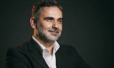 &Eta; &alpha;&upsilon;&theta;&epsilon;&nu;&tau;&iota;&kappa;ή &tau;έ&chi;&nu;&eta; &tau;&omega;&nu; &kappa;&rho;&eta;&tau;&iota;&kappa;ώ&nu; &chi;&omicron;&rho;ώ&nu; &sigma;&tau;&eta; &Lambda;&alpha;&kappa;&omega;&nu;ί&alpha;