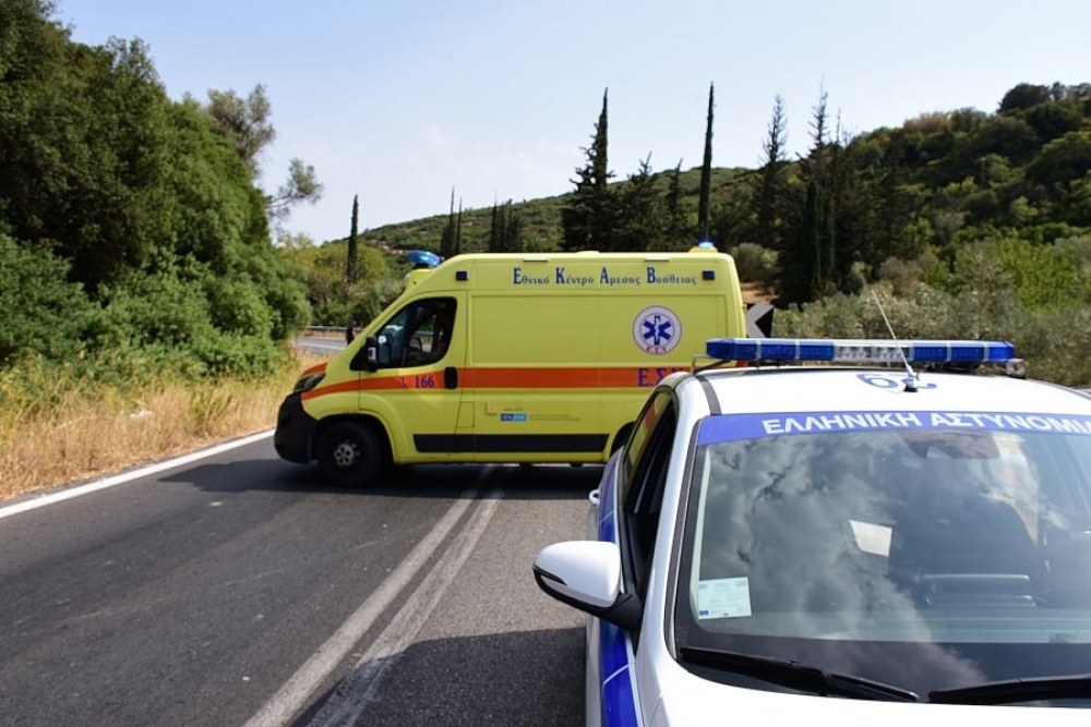 &Alpha;&upsilon;&tau;&omicron;&kappa;ί&nu;&eta;&tau;&omicron; &pi;&alpha;&rho;έ&sigma;&upsilon;&rho;&epsilon; &gamma;&upsilon;&nu;&alpha;ί&kappa;&alpha; &sigma;&tau;&eta; &Sigma;&kappa;ά&lambda;&alpha;