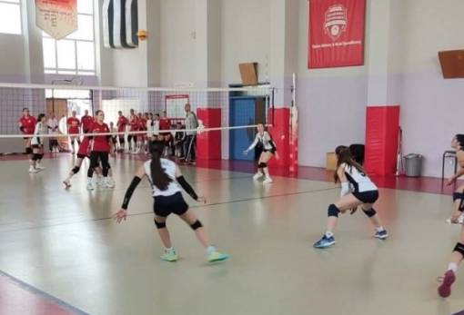 «Συστήθηκαν» στον Ολυμπιακό  τα κορίτσια του ΑΠΟΕΛ Μολάων