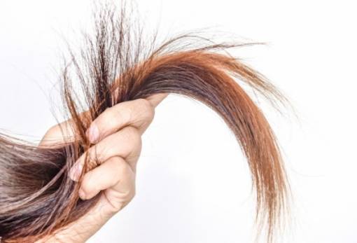 Πως θα απαλλαγείς γρήγορα από την ψαλίδα στα μαλλιά