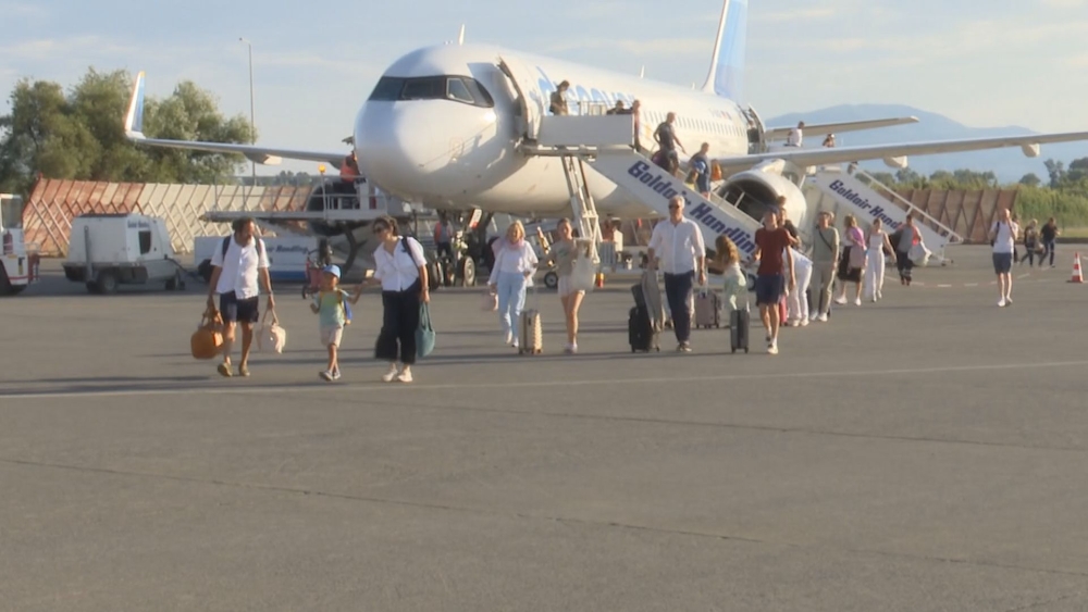 Απογείωση αφίξεων στο Αεροδρόμιο Καλαμάτας και θετικές μετρήσεις για το ‘25