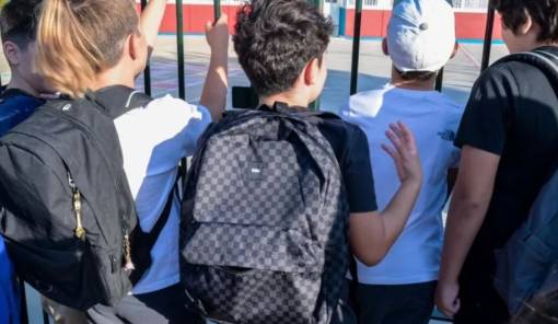 &Alpha;&Delta;&Upsilon;&Mu;: &Tau;&omicron; &alpha;&pi;&alpha;&rho;&alpha;ί&tau;&eta;&tau;&omicron; &laquo;&delta;&iota;&alpha;&beta;&alpha;&tau;ή&rho;&iota;&omicron;&raquo; &upsilon;&gamma;&epsilon;ί&alpha;&sigmaf; &gamma;&iota;&alpha; &tau;&eta; &nu;έ&alpha; &sigma;&chi;&omicron;&lambda;&iota;&kappa;ή &chi;&rho;&omicron;&nu;&iota;ά
