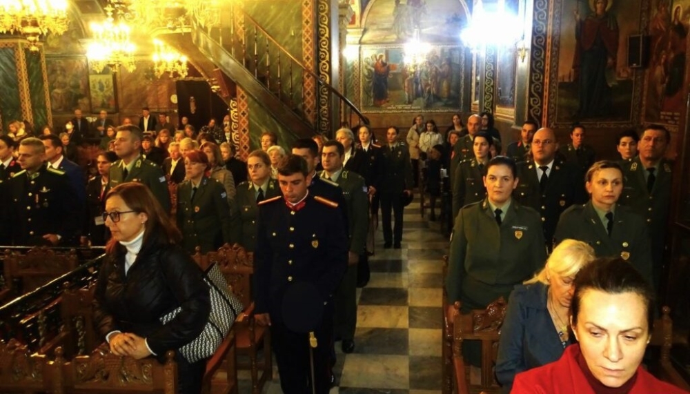 &Gamma;&iota;&omicron;&rho;&tau;ά&sigma;&tau;&eta;&kappa;&alpha;&nu; &tau;&alpha; &Epsilon;&iota;&sigma;ό&delta;&iota;&alpha; &tau;&eta;&sigmaf; &Theta;&epsilon;&omicron;&tau;ό&kappa;&omicron;&upsilon; &kappa;&alpha;&iota; &eta; &Eta;&mu;έ&rho;&alpha; &Epsilon;&nu;ό&pi;&lambda;&omega;&nu; &Delta;&upsilon;&nu;ά&mu;&epsilon;&omega;&nu; &sigma;&tau;&eta; &Sigma;&pi;ά&rho;&tau;&eta;