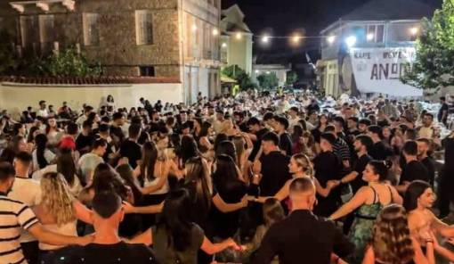 &Pi;&alpha;&nu;&eta;&gamma;ύ&rho;&iota;&alpha; &kappa;&alpha;&iota; &lambda;&alpha;ϊ&kappa;έ&sigmaf; &beta;&rho;&alpha;&delta;&iota;έ&sigmaf; &sigma;&tau;&eta; &Lambda;&alpha;&kappa;&omega;&nu;ί&alpha;