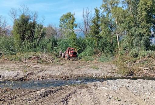 Έργα σωτηρίας ή καταστροφής στην κοίτη του ποταμού Ευρώτα; Ποια η οικολογική καταστροφή;