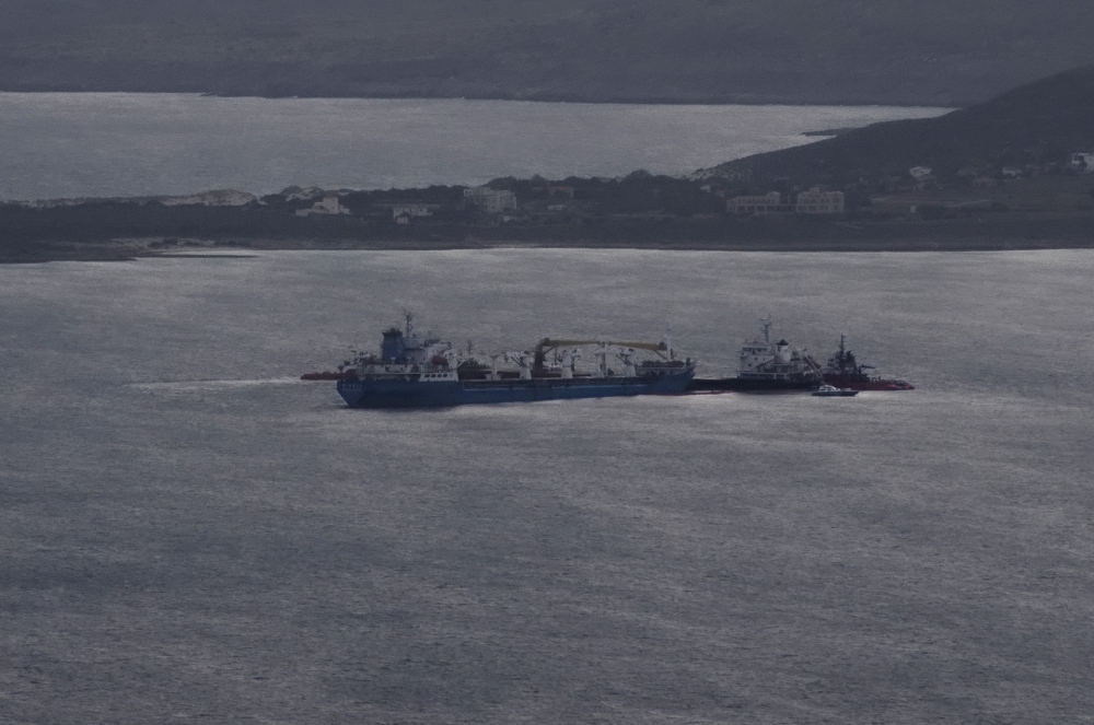 Ε. Λιάρου: «Να απομακρυνθούν τα δυο συγκρουσθέντα πλοία από την Ελαφόνησο»