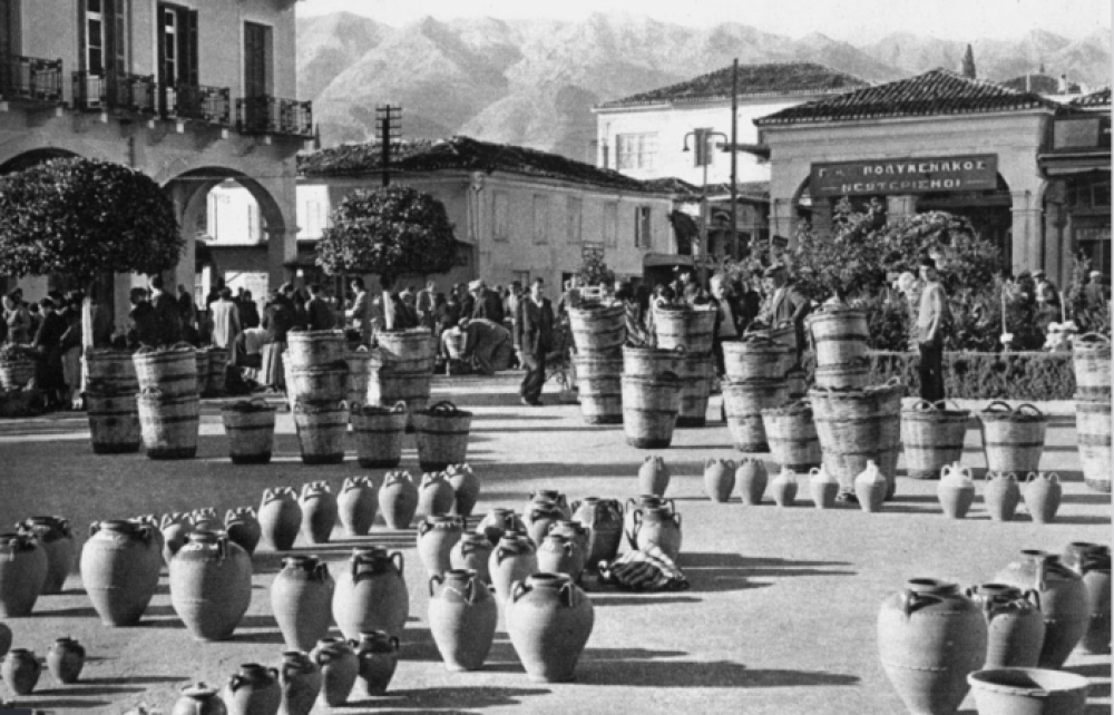 &Pi;&alpha;&lambda;&iota;ά &Sigma;&pi;ά&rho;&tau;&eta;: &Mu;&epsilon; &alpha;&phi;&omicron;&rho;&mu;ή &mu;&iota;&alpha; &phi;&omega;&tau;&omicron;&gamma;&rho;&alpha;&phi;ί&alpha;