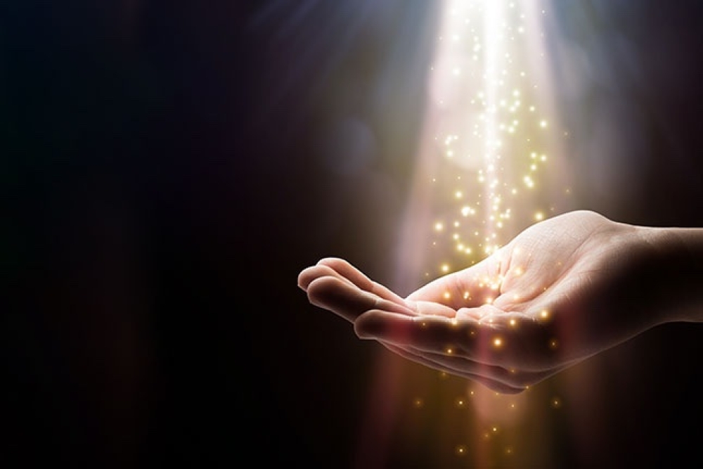 Pranic Healing &sigma;&tau;&eta; &Sigma;&pi;ά&rho;&tau;&eta;: &Mu;&iota;&alpha; &alpha;&nu;&omicron;&iota;&chi;&tau;ή &pi;&rho;ό&sigma;&kappa;&lambda;&eta;&sigma;&eta; &gamma;&nu;&omega;&rho;&iota;&mu;ί&alpha;&sigmaf; &mu;&epsilon; &tau;&eta;&nu; &epsilon;&nu;έ&rho;&gamma;&epsilon;&iota;&alpha; &kappa;&alpha;&iota; &tau;&eta;&nu; &epsilon;&sigma;&omega;&tau;&epsilon;&rho;&iota;&kappa;ή &iota;&sigma;&omicron;&rho;&rho;&omicron;&pi;ί&alpha;