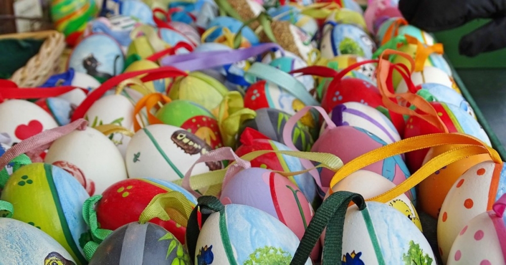 &Pi;&alpha;&sigma;&chi;&alpha;&lambda;&iota;&nu;ό &mu;&pi;&alpha;&zeta;ά&rho; &alpha;&pi;ό &tau;&iota;&sigmaf; &laquo;&Sigma;&pi;&alpha;&rho;&tau;&iota;ά&tau;&iota;&sigma;&sigma;&epsilon;&sigmaf;&raquo;