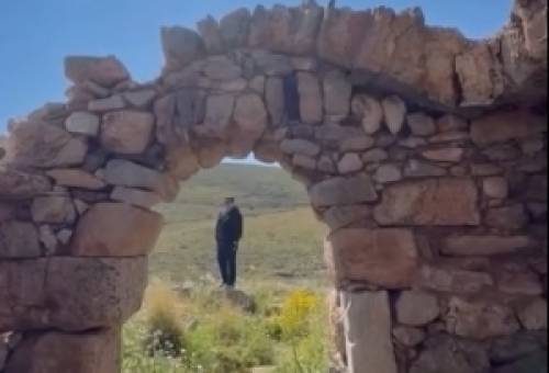 Το Πάσχα του Άδωνι στη Μάνη και το ανεπιτήδευτο μήνυμα που πέρασε