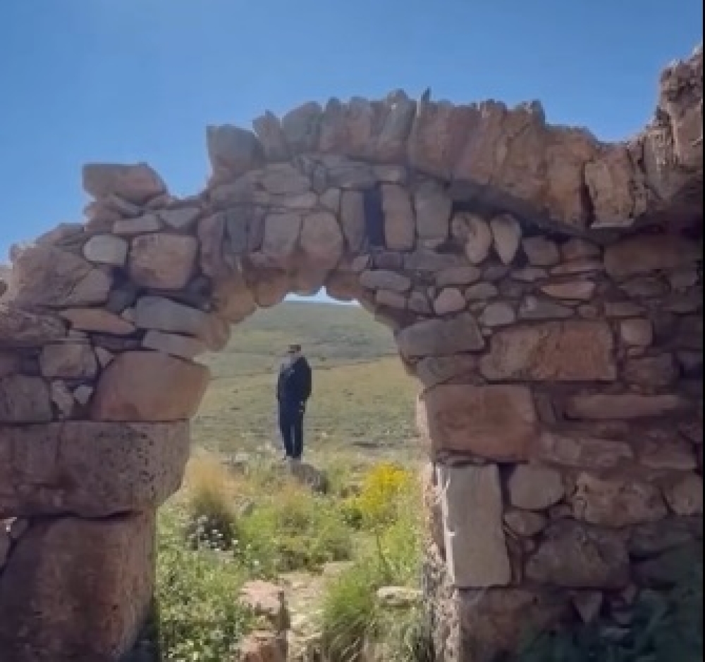 &Tau;&omicron; &Pi;ά&sigma;&chi;&alpha; &tau;&omicron;&upsilon; Ά&delta;&omega;&nu;&iota; &sigma;&tau;&eta; &Mu;ά&nu;&eta; &kappa;&alpha;&iota; &tau;&omicron; &alpha;&nu;&epsilon;&pi;&iota;&tau;ή&delta;&epsilon;&upsilon;&tau;&omicron; &mu;ή&nu;&upsilon;&mu;&alpha; &pi;&omicron;&upsilon; &pi;έ&rho;&alpha;&sigma;&epsilon;