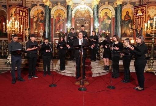 Ύμνοι προς την Παναγία από τον Βυζαντινό Χορό του Μουσικού Σχολείου