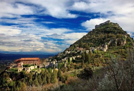 Ο βυζαντινός Μυστράς μέσα από φιλμ του '60 (VIDEO)