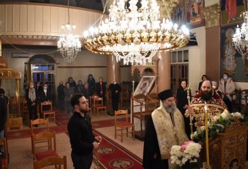 Οι Β΄ Χαιρετισμοί στην Πετρίνα