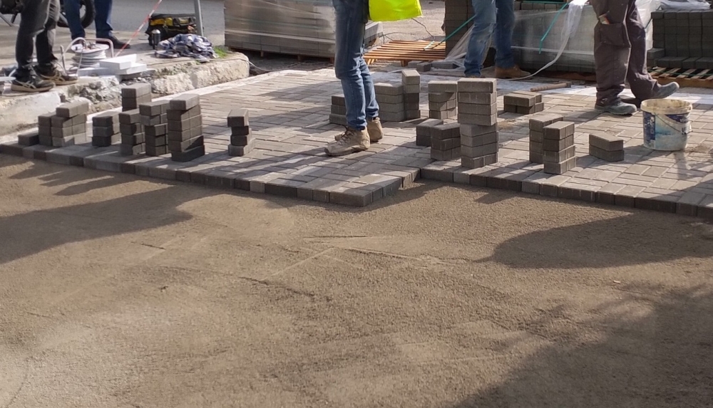 &Mu;&pi;ή&kappa;&alpha;&nu; &omicron;&iota; &pi;&rho;ώ&tau;&omicron;&iota; &kappa;&upsilon;&beta;ό&lambda;&iota;&theta;&omicron;&iota; &sigma;&tau;&omicron; &Gamma;ύ&theta;&epsilon;&iota;&omicron; (&Phi;&Omega;&Tau;&Omicron;)