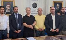 &Pi;&epsilon;&rho;&iota;&phi;&epsilon;&rho;&epsilon;&iota;&alpha;&kappa;ό&sigmaf; &alpha;&nu;&alpha;&sigma;&chi;&eta;&mu;&alpha;&tau;&iota;&sigma;&mu;ό&sigmaf; &mu;&epsilon; &lambda;&alpha;&kappa;&omega;&nu;&iota;&kappa;ή &laquo;&sigma;&tau;&alpha;&theta;&epsilon;&rho;ά&raquo;