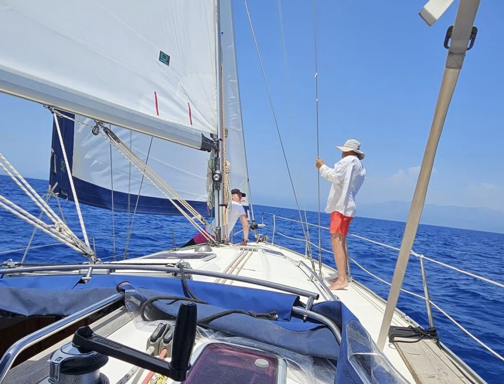 &Epsilon;&pi;&alpha;&nu;ή&lambda;&theta;&epsilon; &sigma;&tau;&eta;&nu; &alpha;&nu;&omicron;&iota;&chi;&tau;ή &theta;ά&lambda;&alpha;&sigma;&sigma;&alpha; &mu;&epsilon; &laquo;Izabella&raquo; &omicron; &Nu;&alpha;&upsilon;&tau;&iota;&kappa;ό&sigmaf; Ό&mu;&iota;&lambda;&omicron;&sigmaf; &Lambda;&alpha;&kappa;&omega;&nu;ί&alpha;&sigmaf;