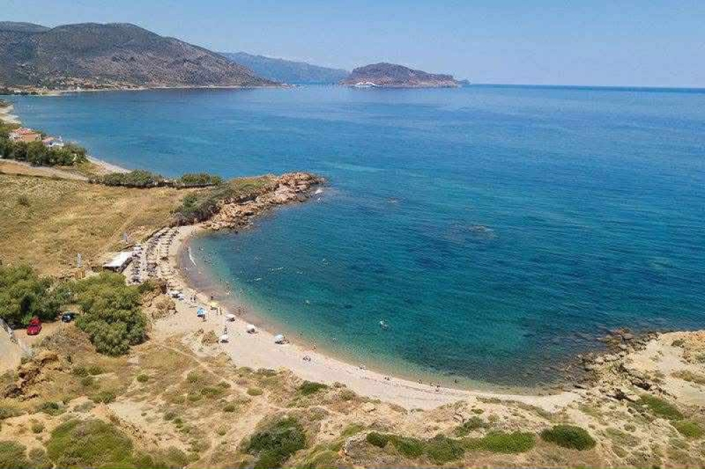 &Sigma;&epsilon; &tau;&rho;&omicron;&chi;&iota;ά &delta;&eta;&mu;&omicron;&pi;&rho;&alpha;&sigma;ί&alpha;&sigmaf; &omicron;&iota; &pi;&alpha;&rho;&alpha;&lambda;ί&epsilon;&sigmaf; &sigma;&tau;&omicron;&nu; &Delta;. &Mu;&omicron;&nu;&epsilon;&mu;&beta;&alpha;&sigma;ί&alpha;&sigmaf;