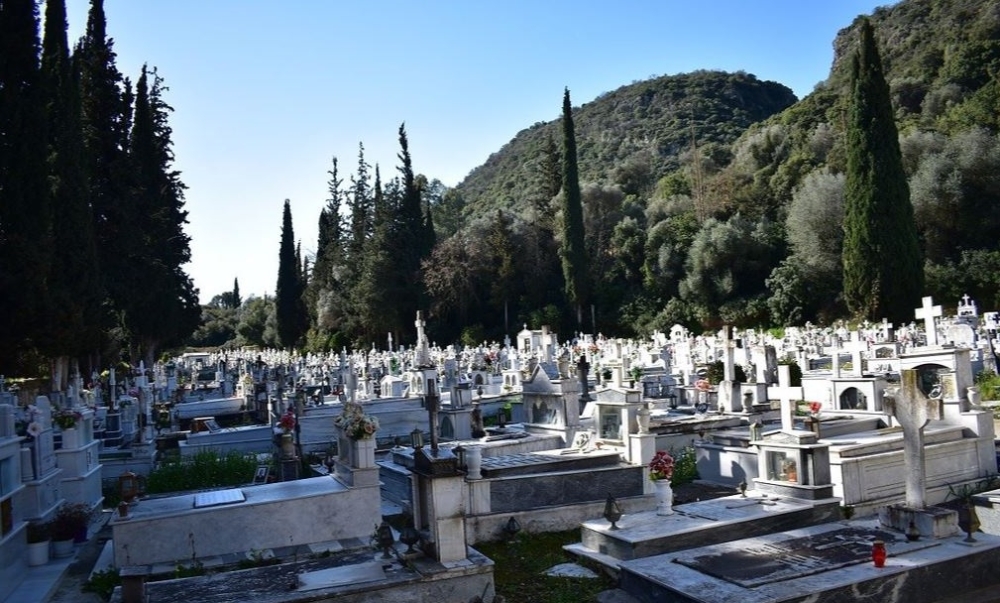 Πρόκληση για καταγραφή οικογενειακών τάφων στα κοιμητήρια του Δήμου Ανατ. Μάνης