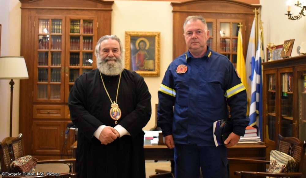 &Sigma;&tau;&omicron;&nu; &Mu;&eta;&tau;&rho;&omicron;&pi;&omicron;&lambda;ί&tau;&eta; &Mu;ά&nu;&eta;&sigmaf; &omicron; &nu;έ&omicron;&sigmaf; &laquo;&Lambda;&alpha;&kappa;&omega;&nu;ά&rho;&chi;&eta;&sigmaf;&raquo; &tau;&eta;&sigmaf; &Pi;&upsilon;&rho;&omicron;&sigma;&beta;&epsilon;&sigma;&tau;&iota;&kappa;ή&sigmaf;