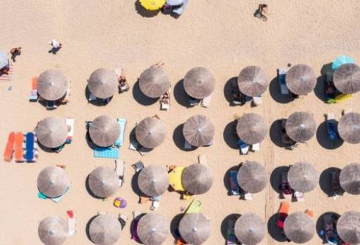 «Απάτητη» άμμος σε 19 ακτές στη νότια Λακωνία