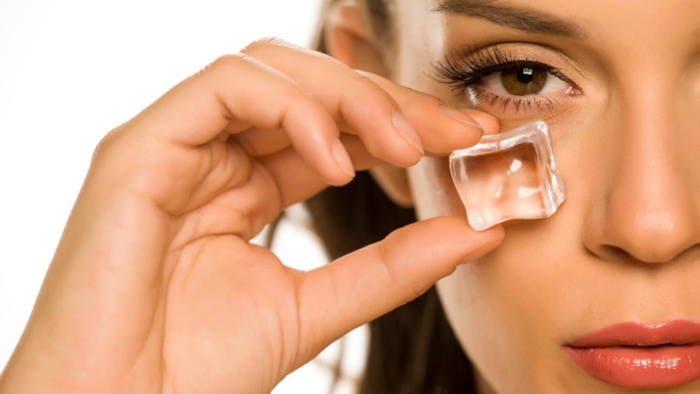 &Tau;&iota; &theta;&alpha; &sigma;&upsilon;&mu;&beta;&epsilon;ί &sigma;&tau;&omicron; &delta;έ&rho;&mu;&alpha; &sigma;&omicron;&upsilon; &alpha;&nu; &beta;ά&zeta;&epsilon;&iota;&sigmaf; &pi;&alpha;&gamma;ά&kappa;&iota;&alpha; &sigma;&tau;&omicron; &pi;&rho;ό&sigma;&omega;&pi;&omicron; &kappa;ά&theta;&epsilon; &mu;έ&rho;&alpha;