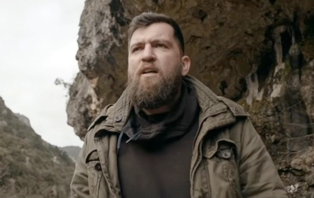 Anser: Ένας Λάκωνας ράπερ στα ύψη! (VIDEO)