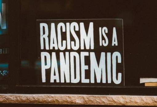 Ο ρατσισμός έχει επιπτώσεις στον εγκέφαλο