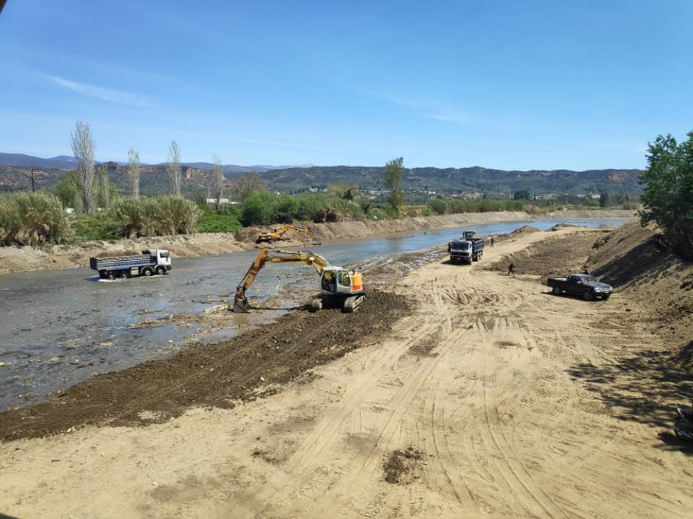 Καθαρισμός και διευθέτηση της κοίτης του Ευρώτα (ΦΩΤΟ)