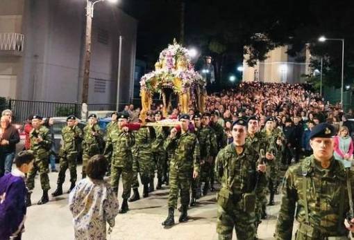 «Μεγαλύνομέν σε Ιησού και τιμώμεν την ταφήν και τα πάθη σου»