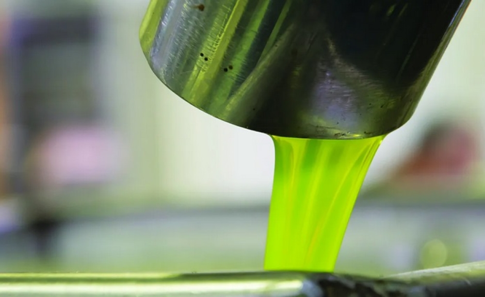 &Mu;&epsilon; &sigma;&omicron;&phi;ί&alpha; &laquo;ATHENA&raquo; &alpha;&sigma;&eta;&mu;έ&nu;&iota;&omicron; &tau;&omicron; &laquo;&Pi;&Omicron;&Pi; &Pi;&epsilon;&tau;&rho;ί&nu;&alpha;&raquo;