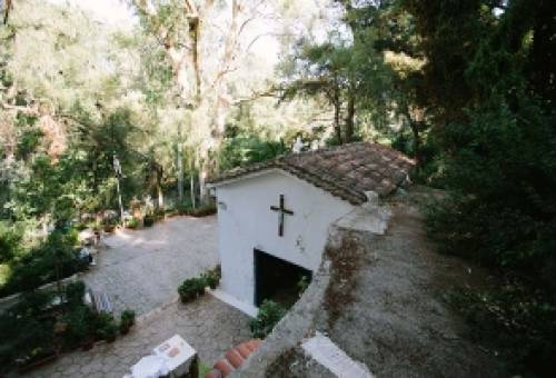 Ο πασάς, οι καλόγριες και η Παναγία η Χελιδονούσα[1] (Αθήνα)