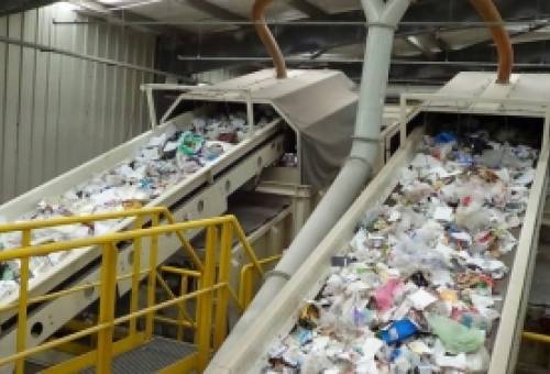 Αναβολή της απόφασης για τη διαχείριση των απορριμμάτων στην Πελοπόννησο