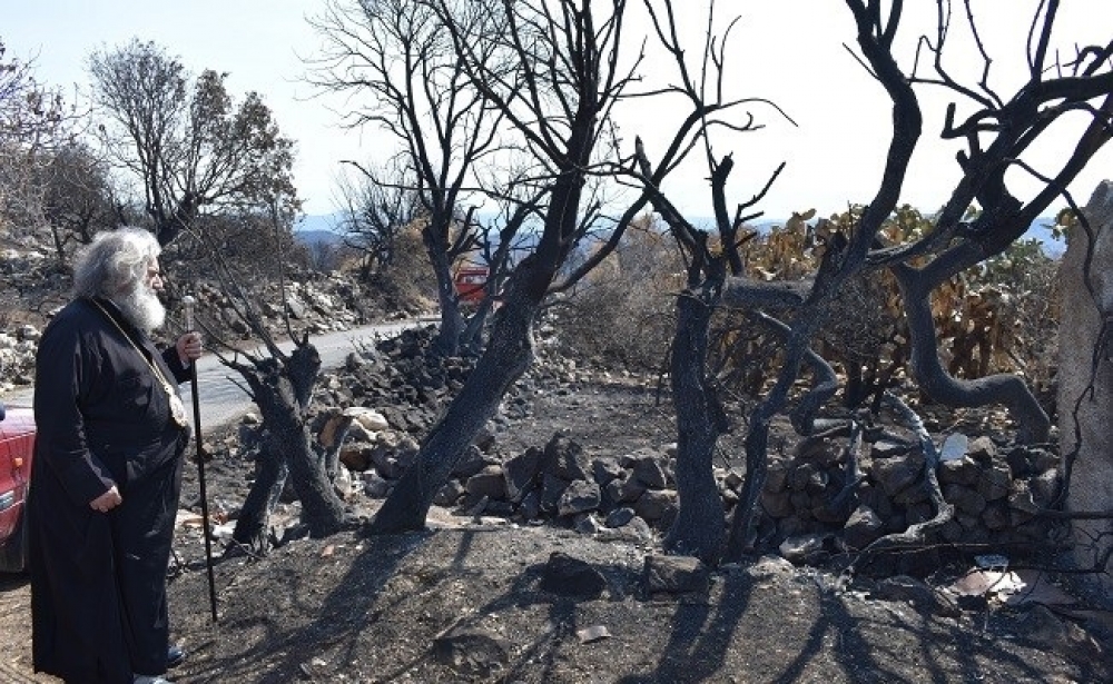 Οικονομική ενίσχυση στους πυρόπληκτους από τη Μητρόπολη Μάνης