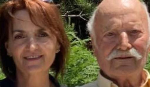 &Pi;έ&nu;&theta;&omicron;&sigmaf; &gamma;&iota;&alpha; &tau;&eta;&nu; &pi;&rho;ό&epsilon;&delta;&rho;&omicron; &tau;&omega;&nu; &Sigma;&omicron;&upsilon;&sigma;&tau;&iota;ά&nu;&omega;&nu;, &Mu;&alpha;&rho;ί&alpha; &Tau;&sigma;ά&kappa;&omega;&nu;&alpha;