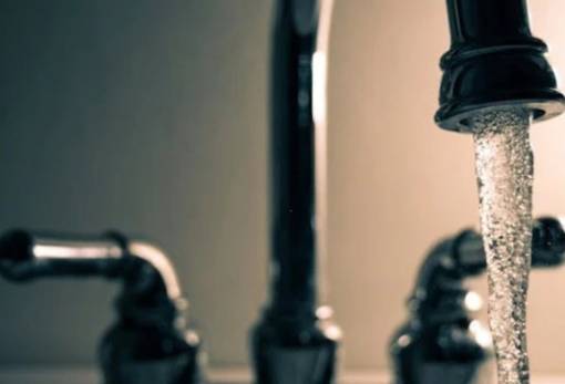 Τρέχει κανονικά το νερό στη Νεάπολη μετά τη διήμερη «δίψα»