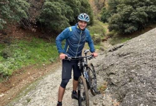 Ατύχημα με το ποδήλατο για τον Κυριάκο Μητσοτάκη στα Χανιά