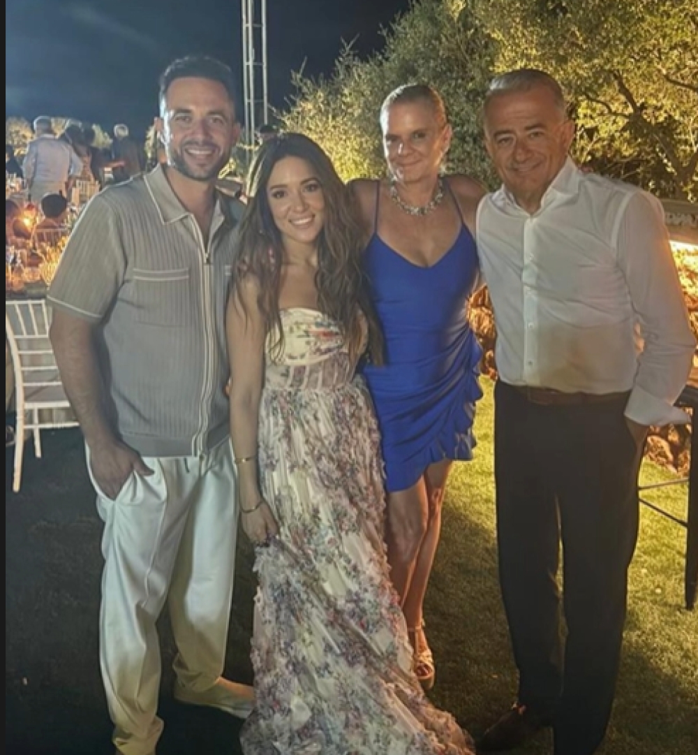 &Eta; &Kappa;&alpha;&lambda;&omicron;&mu;&omicron;ί&rho;&alpha; &tau;&rho;&alpha;&gamma;&omicron;ύ&delta;&eta;&sigma;&epsilon; &sigma;&epsilon; &gamma;ά&mu;&omicron; &sigma;&tau;&eta; &Lambda;&alpha;&kappa;&omega;&nu;ί&alpha;