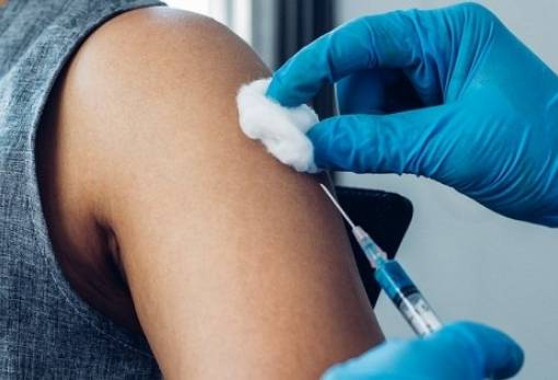 Αμετανόητοι οι αρνητές εμβολίου - Δεν αλλάζει γνώμη το 50%