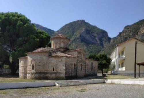 Αναβαθμίζεται ο προαύλιος χώρος του Νηπιαγωγείου & Δημοτικού Αγ. Ιωάννη Σπάρτης