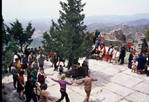 Παραδοσιακό γλέντι στο Κάστρο Γερακίου