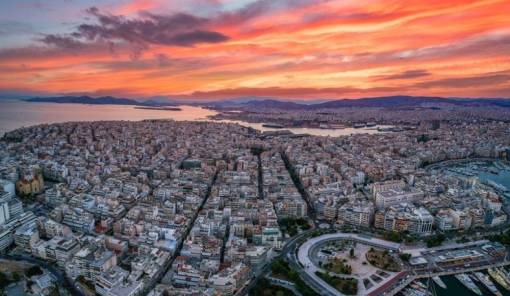 &Nu;ό&mu;&omicron;&sigmaf; &Kappa;&alpha;&tau;&sigma;έ&lambda;&eta;: &Sigma;&tau;&eta;&nu; &alpha;&nu;&alpha;&mu;&omicron;&nu;ή &chi;&iota;&lambda;&iota;ά&delta;&epsilon;&sigmaf; &delta;&alpha;&nu;&epsilon;&iota;&omicron;&lambda;ή&pi;&tau;&epsilon;&sigmaf;