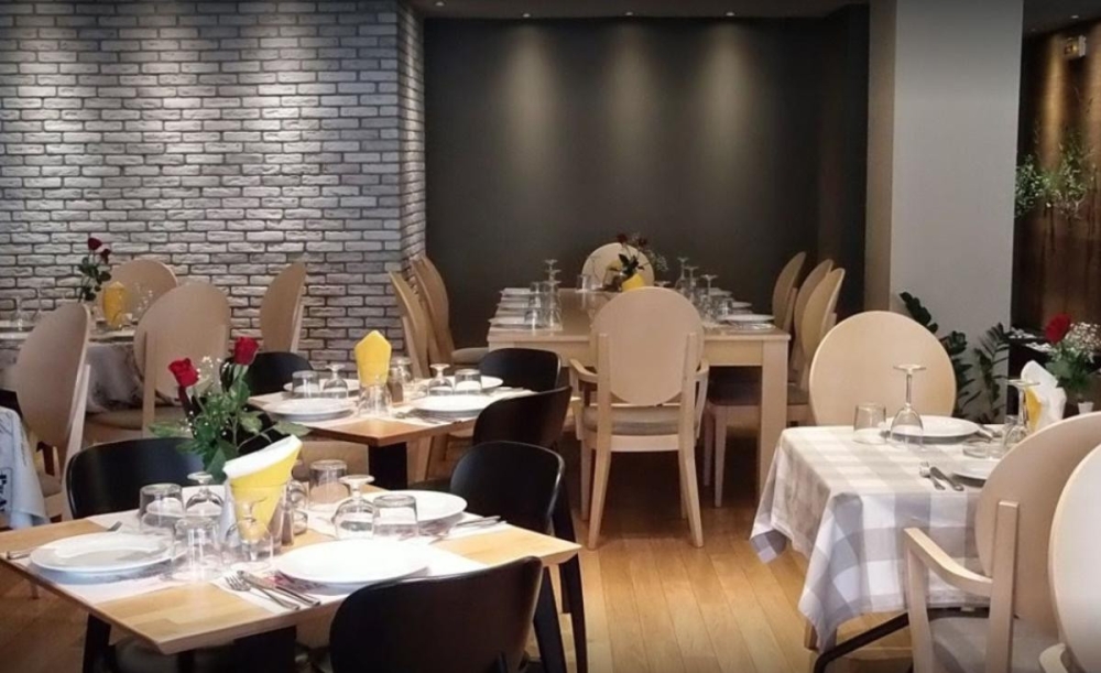 Z&eta;&tau;&omicron;ύ&nu;&tau;&alpha;&iota; ά&tau;&omicron;&mu;&alpha; &gamma;&iota;&alpha; service &sigma;&tau;&omicron; &epsilon;&sigma;&tau;&iota;&alpha;&tau;ό&rho;&iota;&omicron; Loucoulos