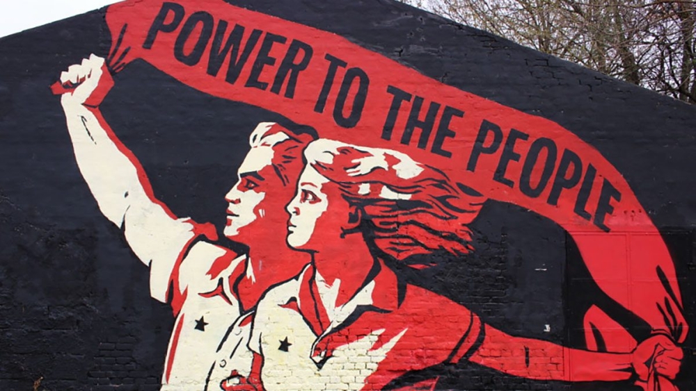 &Omicron; &sigma;&omicron;&sigma;&iota;&alpha;&lambda;&iota;&sigma;&mu;ό&sigmaf;, έ&nu;&alpha; &delta;&iota;&alpha;&chi;&rho;&omicron;&nu;&iota;&kappa;ό &alpha;ί&tau;&eta;&mu;&alpha;